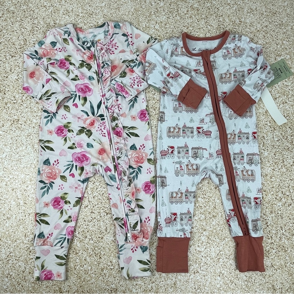 Floral Ruffle/Winter Holiday Train Baby Sleeper Zip-up Pajamas 12-18 Months